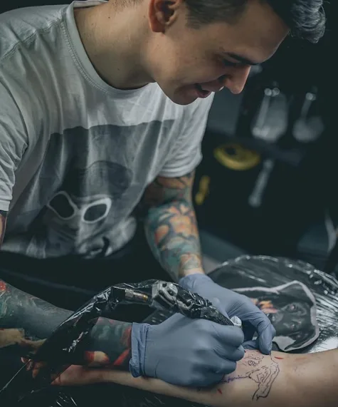 Tibi, Tattoo-Artist bei Skin City Tattoo